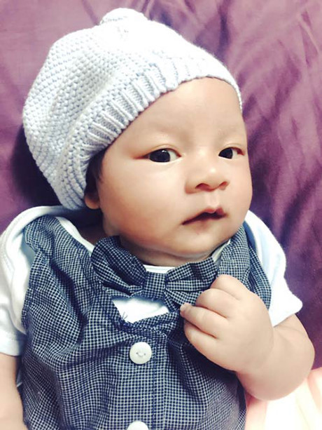 Con thứ 4 của Lý Hải - Minh Hà đáng yêu trong tiệc đầy tháng - Ảnh 5 Con thu 4 cua Ly Hai - Minh Ha dang yeu trong tiec day thang - Anh 5
