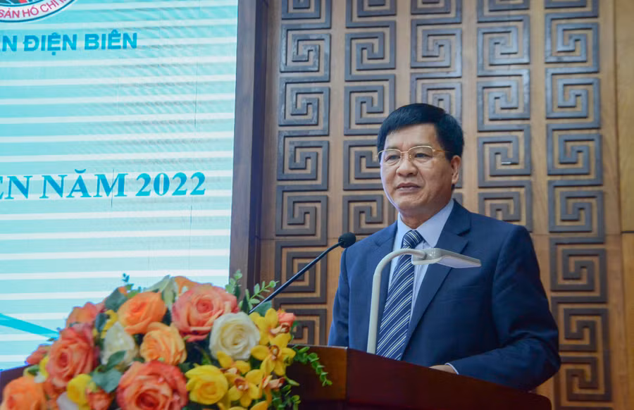 Ông Lê Thành Đô, Chủ tịch UBND tỉnh Điện Biên đưa ra các định hướng việc làm cho thanh niên địa phương.