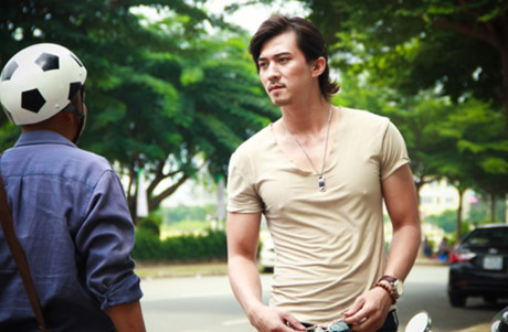 Hà Việt Dũng - Từ người đẩy xe rác đến nghiệp diễn viên - Ảnh 3 Ha Viet Dung - Tu nguoi day xe rac den nghiep dien vien - Anh 3