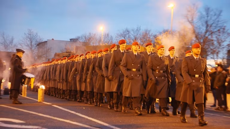 Binh sĩ quân đội Đức trong buổi lễ tuyên thệ ở bang Thuringia. (Ảnh: Getty Images).