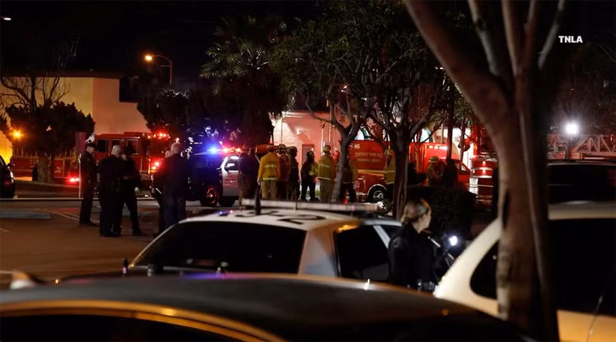 Cảnh sát có mặt tại hiện trường vụ xả súng