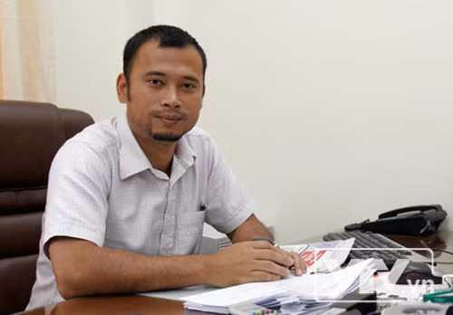 MC truyền hình đồng hành cùng những chương trình 