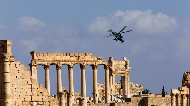 Trực thăng Nga ở Palmyria, Syria.