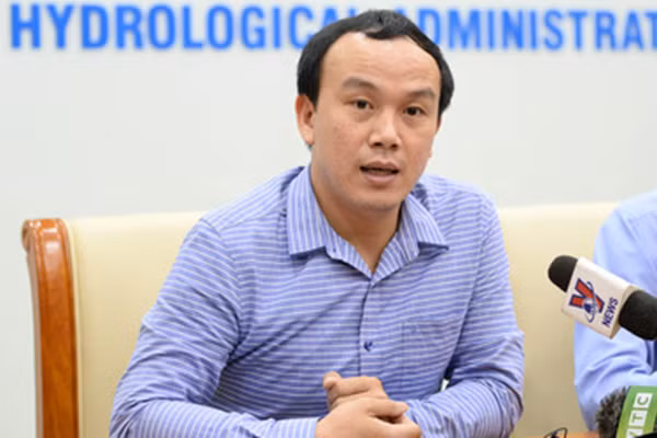 Phó Giám đốc Trung tâm dự báo khí tượng thuỷ văn quốc gia Hoàng Phúc Lâm.