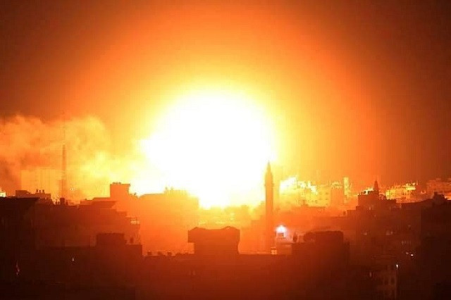 Israel bắn tên lửa vào dải Gaza