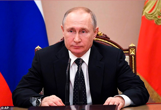 Điện Kremlin nói về việc bảo vệ TT Putin trước dịch Covid-19
