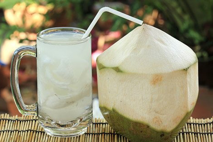 Khi uống nước dừa, nên biết những điều sau để không ảnh hưởng đến sức khỏe