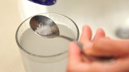 Súc họng bằng nước muối: Nhiều sai lầm cần loại bỏ ảnh 1 Ảnh minh họa