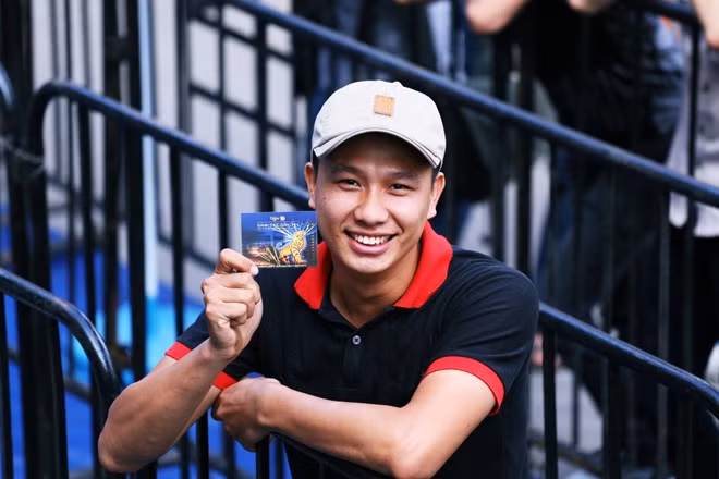 Leo từ điểm đầu tiên đến mốc cuối cùng, Đức Huy chỉ mất thời gian 44 giây - con số kỷ lục chưa từng thấy trong toàn bộ sự kiện “Chinh phục bức tường Tiger cao nhất Việt Nam”. 