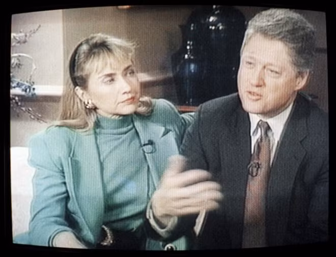 Ngày 26/1/1992, ông Clinton xuất hiện trên truyền hình cùng vợ để bác bỏ những tin đồn ông quan hệ lén lút với cô Gennifer Flowers, nữ ca sĩ phòng trà nổi tiếng ở bang Arkansas. Những tin đồn nảy sinh trước khi đảng Dân chủ tổ chức đại hội để chọn ra ứng viên đại diện chính thức. Sự xuất hiện 