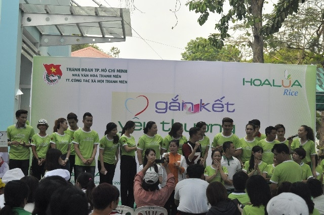 Đàm Vĩnh Hưng giản dị trong “Gắn kết yêu thương” ảnh 7 Đàm Vĩnh Hưng giản dị trong “Gắn kết yêu thương” ảnh 7