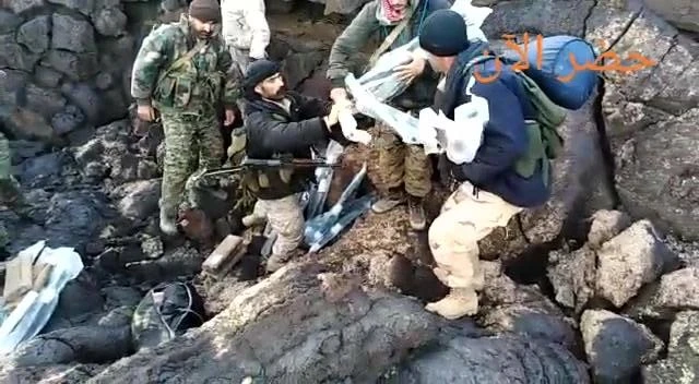 Video: Quân đội Syria phát hiện lượng lớn vũ khí của IS trong núi đá