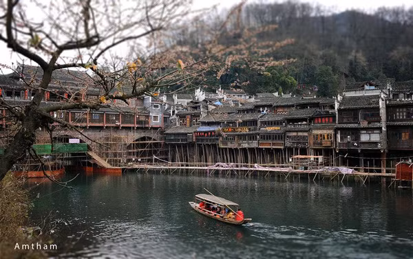 Cảnh đẹp mê mẩn của Phượng Hoàng cổ trấn sẽ khiến bạn ước ao một lần được đến - Ảnh 12.