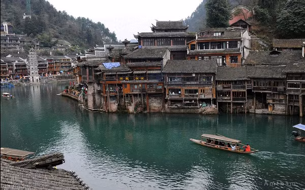 Cảnh đẹp mê mẩn của Phượng Hoàng cổ trấn sẽ khiến bạn ước ao một lần được đến - Ảnh 17.