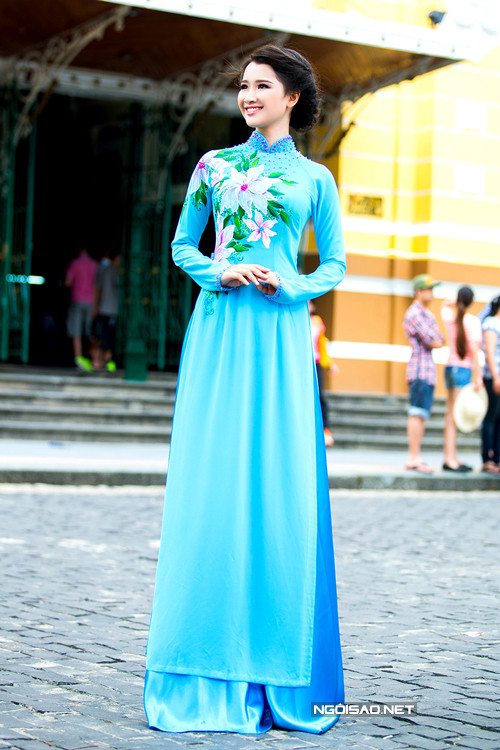 Áo dài hoa "phá cách" cho cô dâu ngày cưới ảnh 4 2-2963-1437707140.jpg