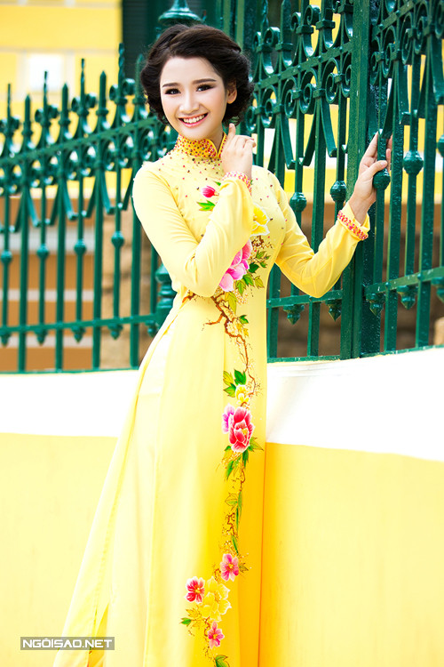 Áo dài hoa "phá cách" cho cô dâu ngày cưới ảnh 9 7-3454-1437707140.jpg
