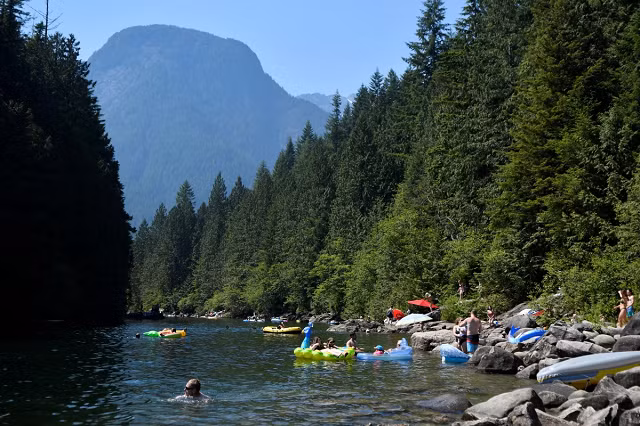 Nắng nóng kỷ lục ở Canada và Mỹ khiến hàng trăm người đột tử ảnh 2