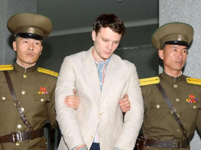 Otto Warmbier (giữa) đã qua đời sau khi từ Triều Tiên về Mỹ.