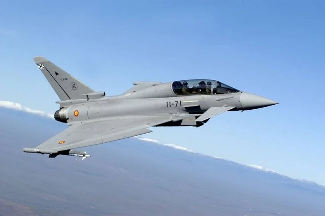 Chiến đấu cơ NATO Eurofighter Typhoon