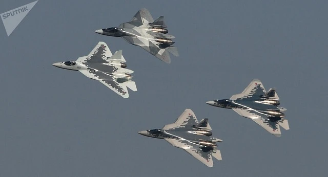 Chiến đấu cơ thế hệ thứ 5 Su-57 của Nga.