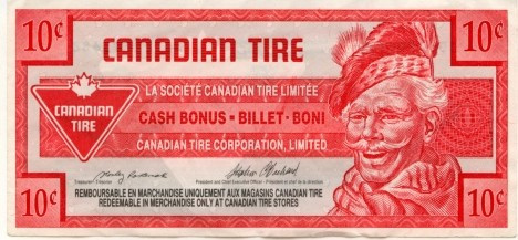 Canadian Tire Đồng Canadian Tire vốn xuất hiện trong một chương trình khuyến mại phiếu giảm giá do công ty Canadian Tire phát hành từ năm 1958. Loại tiền này chỉ được coi như là một dạng tiền thưởng khi mua hàng tại bất kỳ cửa hàng nào của Canadian Tire, và cũng chỉ có giá trị lưu hành tại Canadian Tire. Canadian Tire Đồng Canadian Tire là một chương trình khuyến mại phiếu giảm giá do công ty Canadian Tire phát hành từ năm 1958. Loại tiền này chỉ được coi như là một dạng tiền thưởng khi mua hàng tại bất kỳ cửa hàng nào của Canadian Tire, và cũng chỉ có giá trị lưu hành tại Canadian Tire.