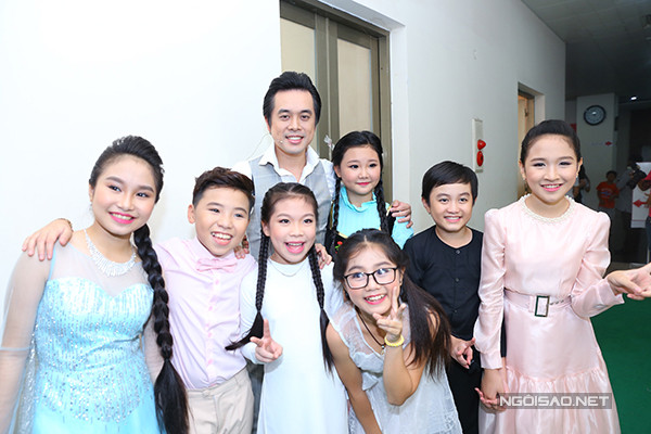 Lưu Hương Giang uốn tóc cho chồng ảnh 10 IMG-1669-JPG-8769-1443318242.jpg