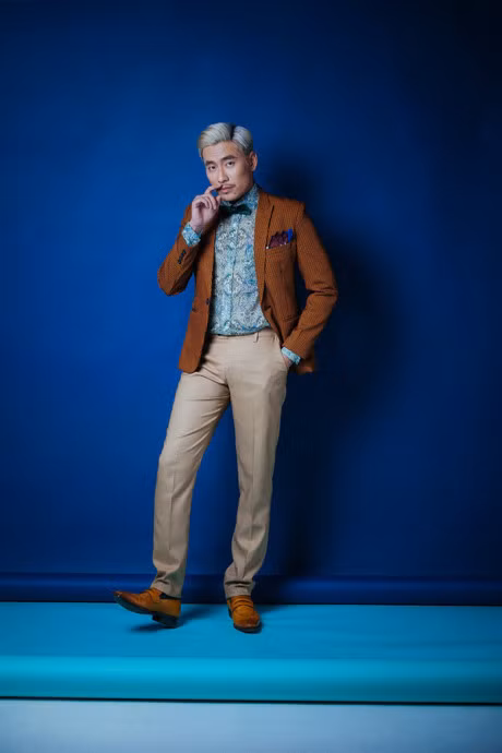 Kieu Minh Tuan suyt bo nghe vi mai khong noi tieng - Anh 1