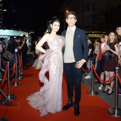 Dan my nhan showbiz Viet dap diu tham du giai thuong dien anh - Anh 7