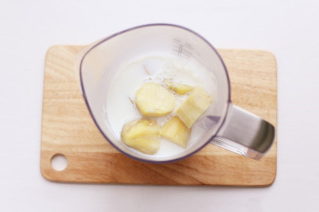 Sup khoai lang pho mai nong hoi bo duong cho bua sang cuoi tuan - Anh 2