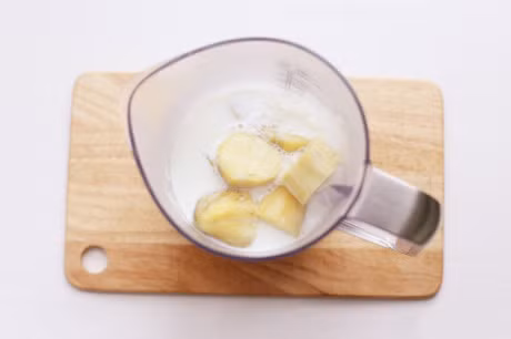 Sup khoai lang pho mai nong hoi bo duong cho bua sang cuoi tuan - Anh 2