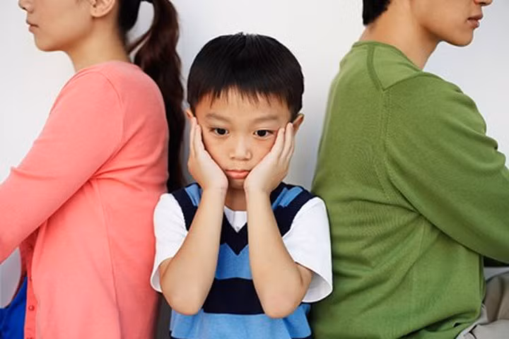 Trăm năm tính cuộc vuông tròn: Nên để lại gì cho con cái?