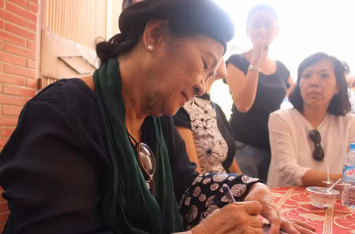 Dàn nghệ sĩ xúc động trong đám tang nhạc sĩ Nguyễn Ánh 9 - Ảnh 5