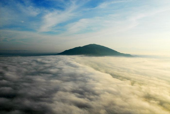 Núi Bà Đen Mô tả ảnh.