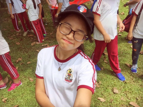 Phương Mỹ Chi diện áo dài duyên dáng như thiếu nữ - Ảnh 8 Phuong My Chi dien ao dai duyen dang nhu thieu nu - Anh 8