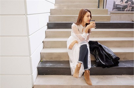 Không cần mặc hở vẫn gợi cảm giữa mùa lạnh ảnh 12 Không cần mặc hở vẫn gợi cảm giữa mùa lạnh - 12