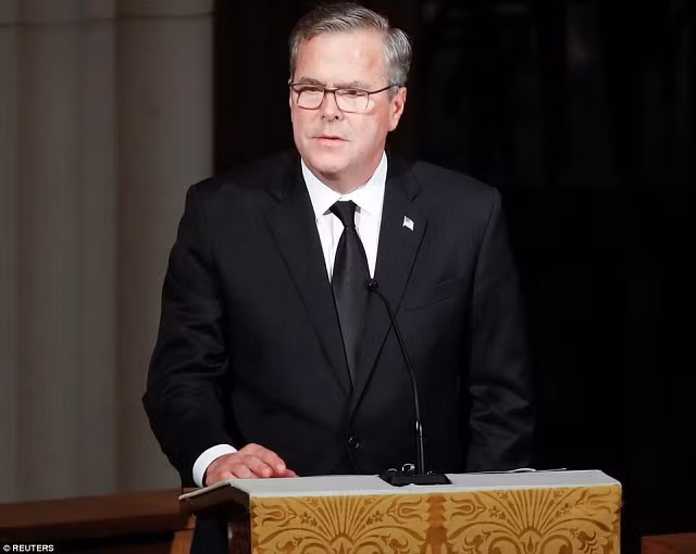 Jeb Bush - thống đốc bang Florida đọc điếu văn trong lễ tang mẹ Jeb Bush - thống đốc bang Florida đọc điếu văn trong lễ tang mẹ