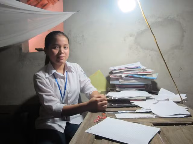 Góc học tập giản đơn của Thoa.