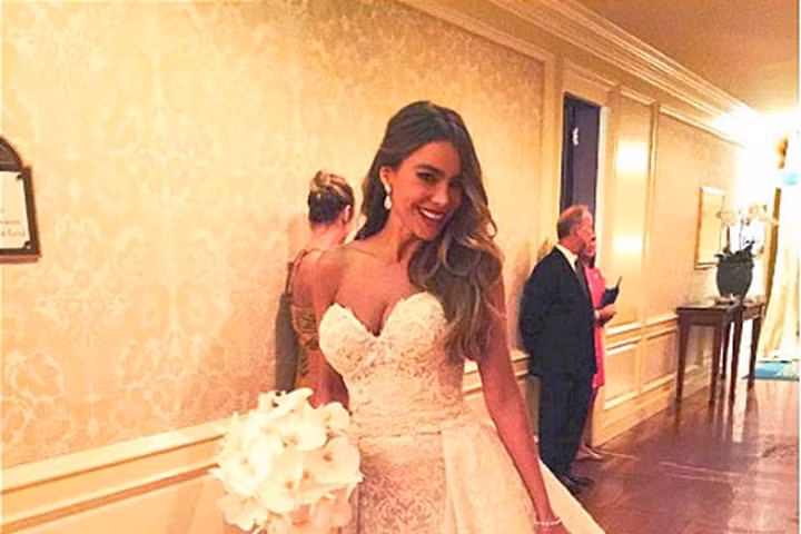 Những mỹ nhân từng mặc các bộ váy cưới đẹp nhất mọi thời đại