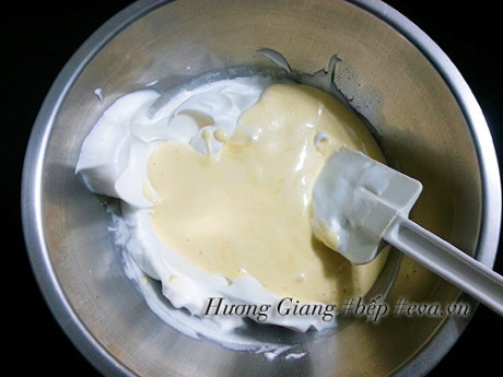 Tự làm bánh gato socola tươi ngon, đơn giản để dành tặng sinh nhật - Ảnh 5 Tu lam banh gato socola tuoi ngon, don gian de danh tang sinh nhat - Anh 5