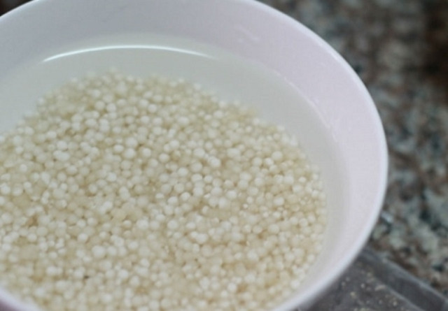 Cách nấu chè bí đỏ sữa tươi bột báng thơm ngọt, béo ngậy chè bí đỏ sữa tươi bột báng