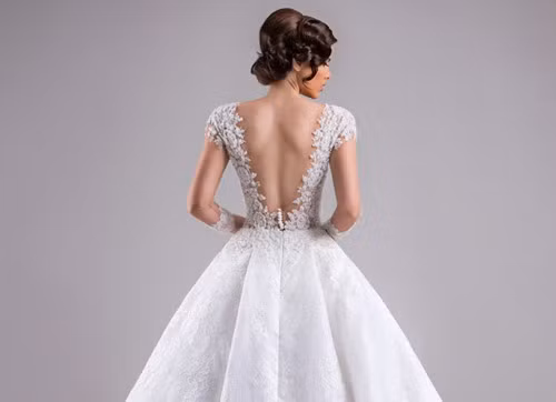 Váy cưới xòe bồng tuyệt đẹp giống nàng Lọ Lem