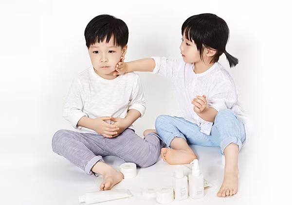 Lee Young Ae hạnh phúc bên hai thiên thần nhỏ ảnh 7 young-ae-8-5976-1430385286.jpg