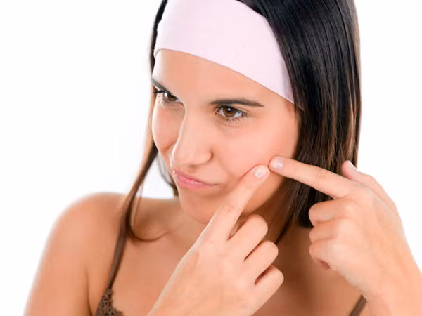 Những hiệu ứng độc hại từ việc dùng dầu gội đầu hàng ngày - Ảnh 2