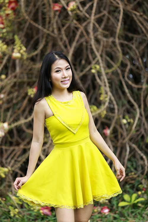 Thùy Dương dịu dàng và rực rỡ đón hè ảnh 5 Thùy Dương dịu dàng và rực rỡ đón hè - 5