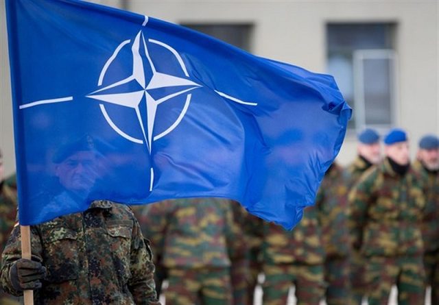 NATO tuyên bố triển khai quân về phía đông.