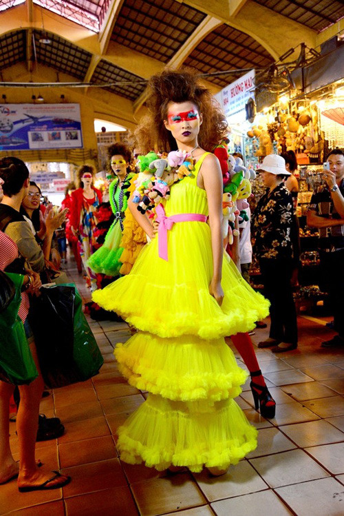 101 thời trang “gây sốc” tại cuộc thi Người mẫu Việt ảnh 7 101 thời trang “gây sốc” tại cuộc thi Người mẫu Việt ảnh 7