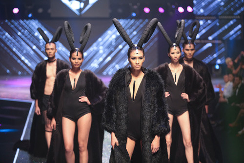 101 thời trang “gây sốc” tại cuộc thi Người mẫu Việt ảnh 6 101 thời trang “gây sốc” tại cuộc thi Người mẫu Việt ảnh 6