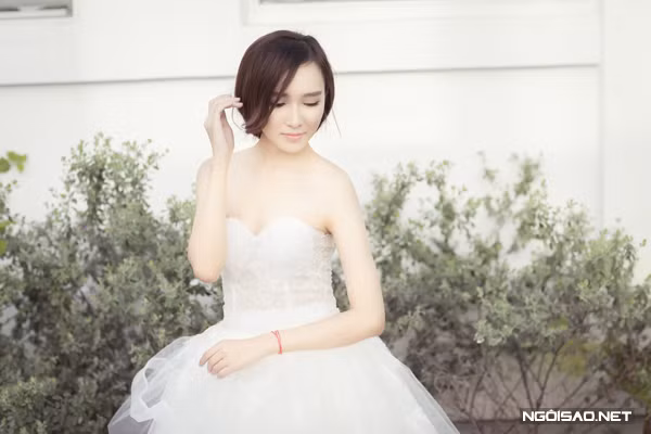 Cao Thanh Thảo My hóa cô dâu thiên thần