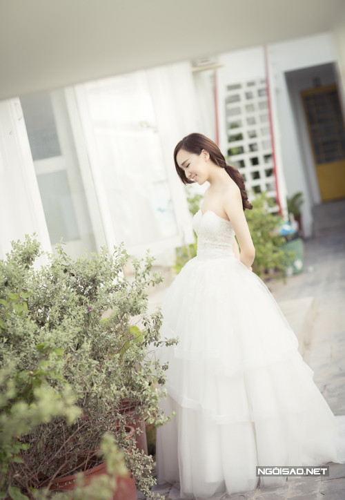 Cao Thanh Thảo My hóa cô dâu thiên thần ảnh 5 IL-8399-5216-1421460091.jpg