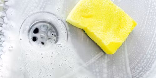 6 sai lầm khi dọn nhà khiến trẻ hay ốm vặt